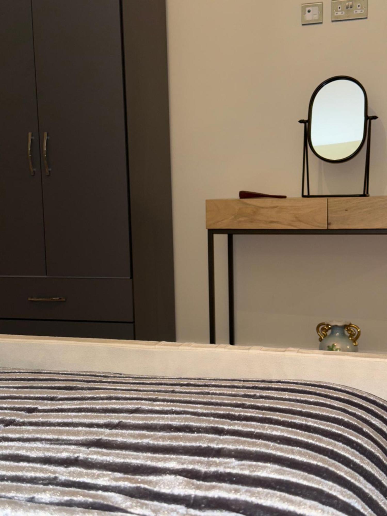 Baycroft House Apartment ลอนดอน ภายนอก รูปภาพ